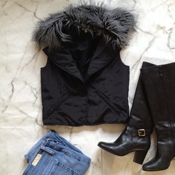 Rodika Zanian Faux Fur Collar Crop Puffer Vest - Picture 2 of 8